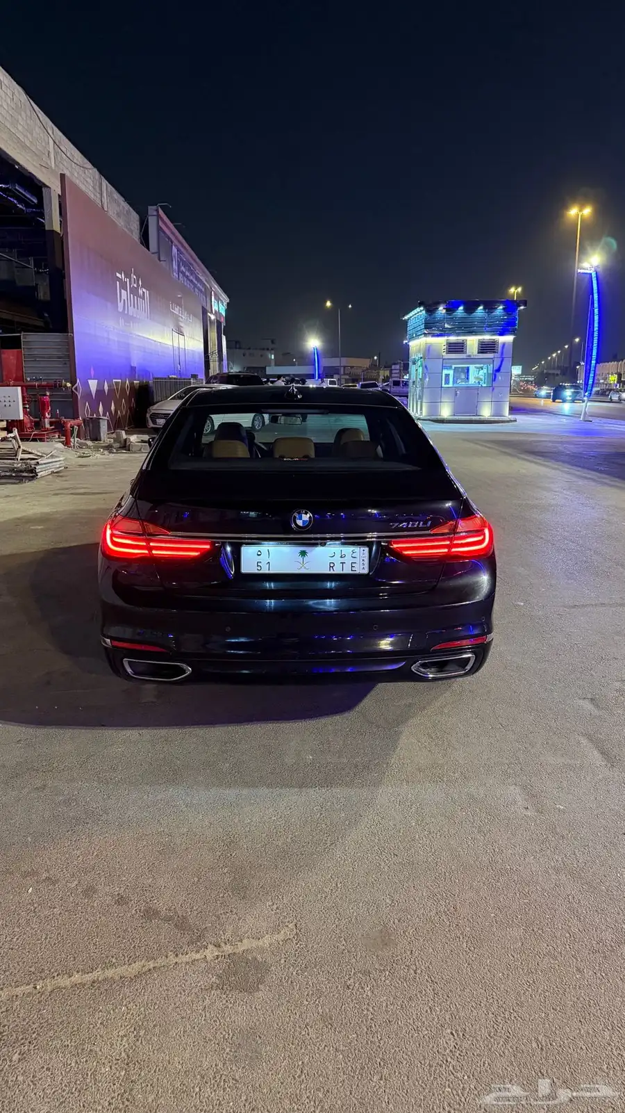 BMW2018 740 1