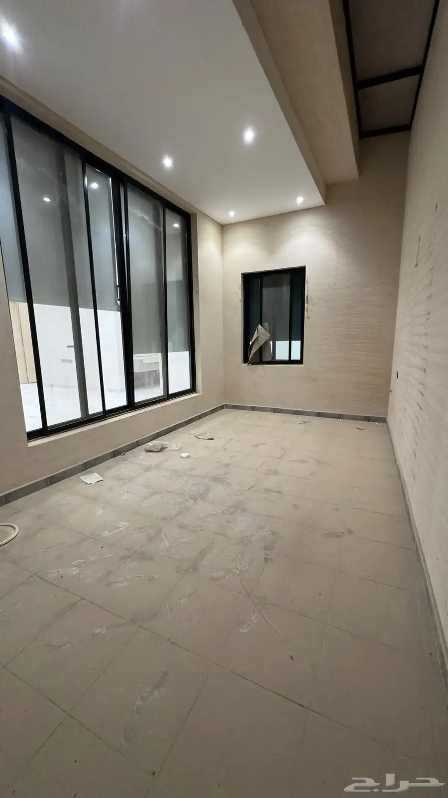 فلة للإيجار 24
