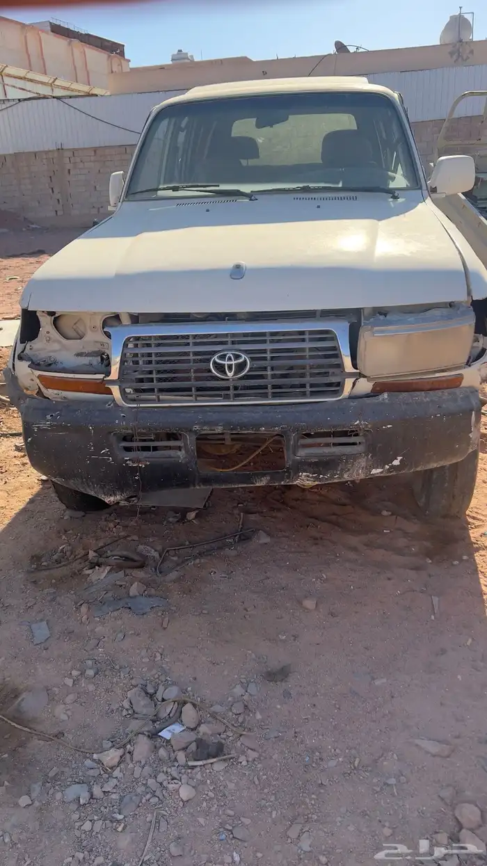 قطع جيب صالون من 97 وتحت بودي وداخليه وظفيره 38