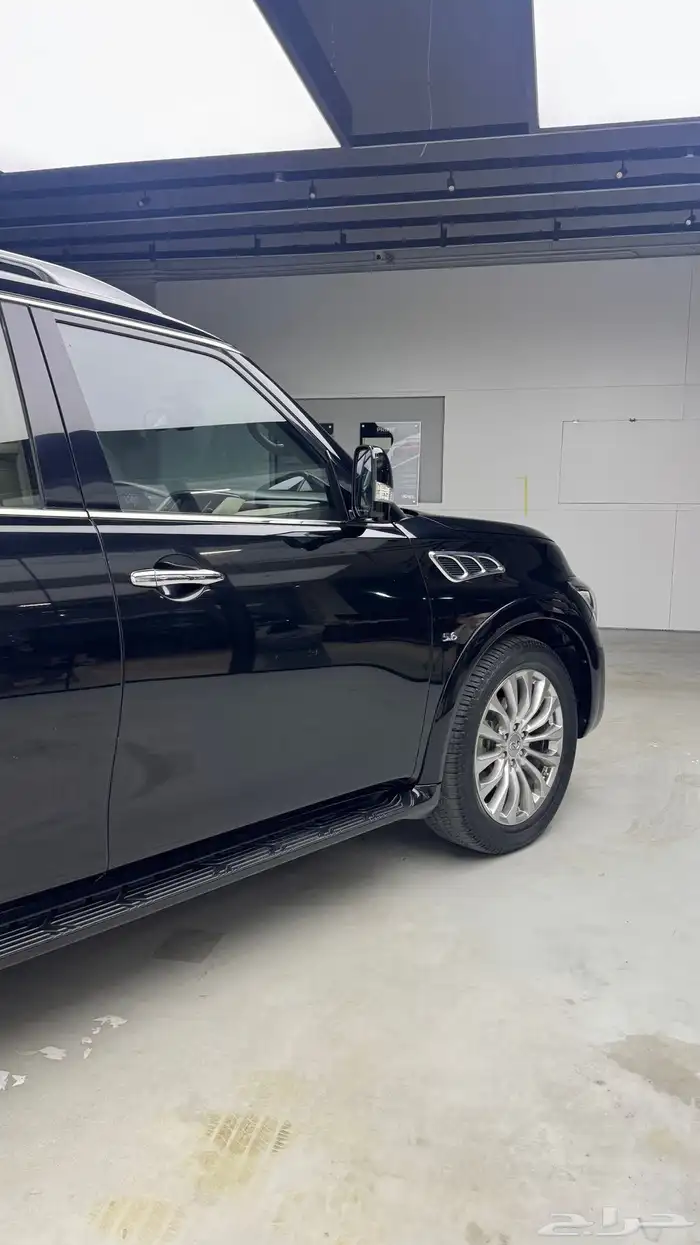 للبيع انفينتي QX80 2016 5