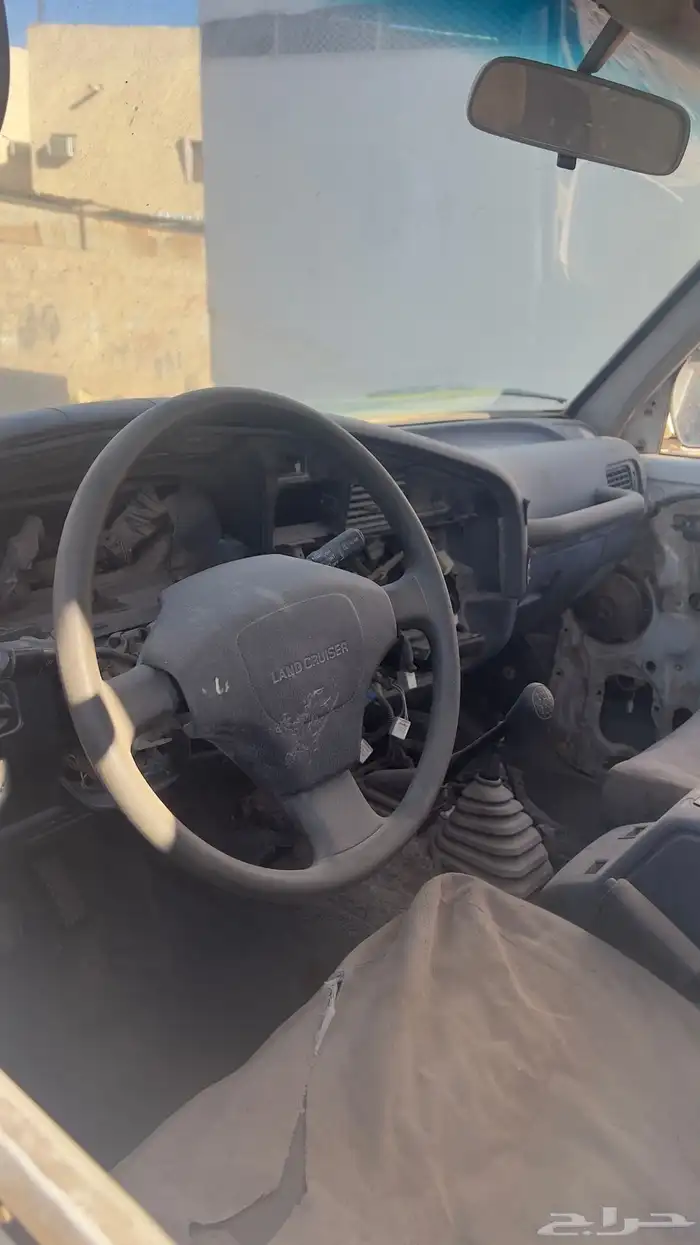 قطع جيب صالون من 97 وتحت بودي وداخليه وظفيره 35