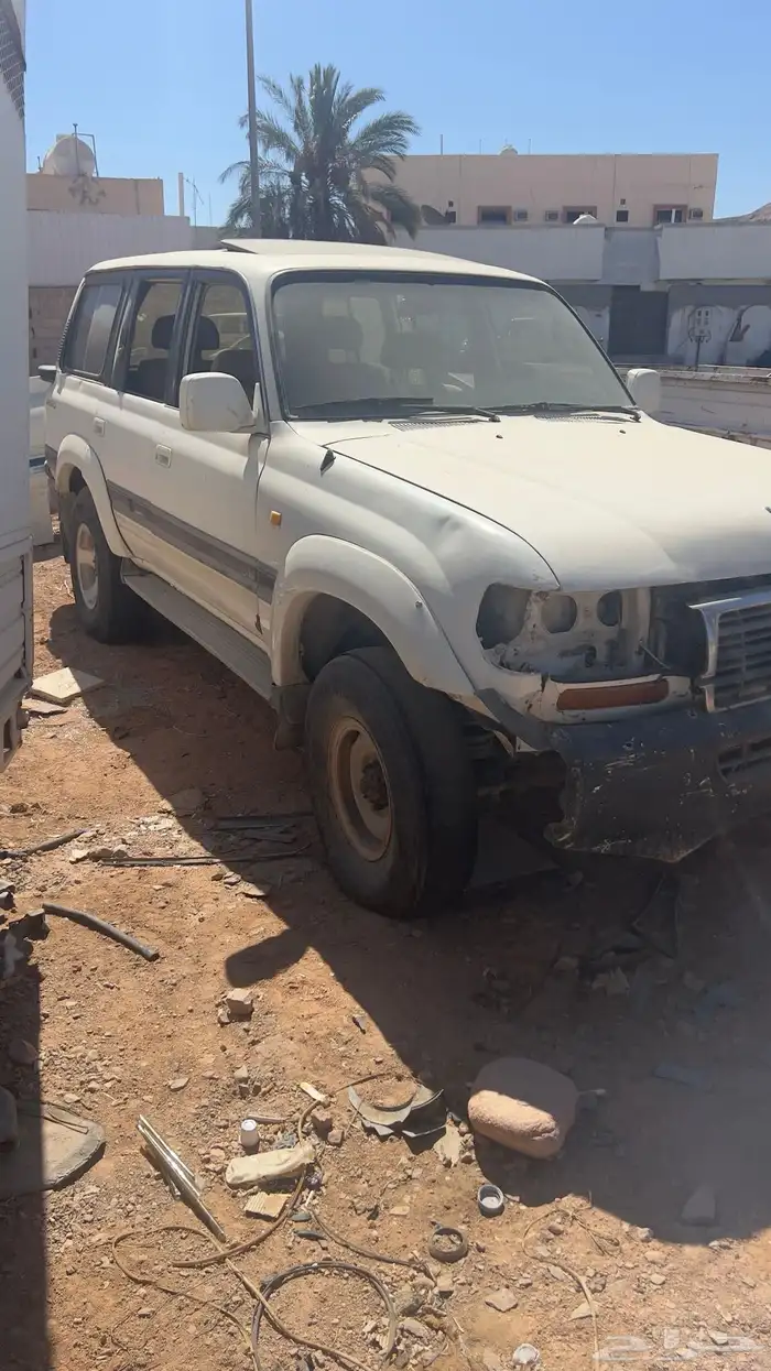 قطع جيب صالون من 97 وتحت بودي وداخليه وظفيره 42