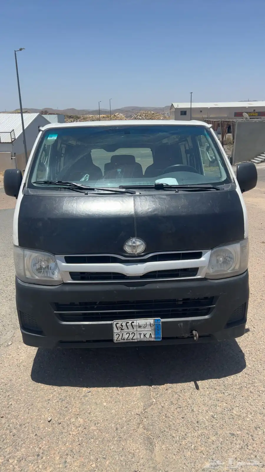 Toyota Hiace Bus 5