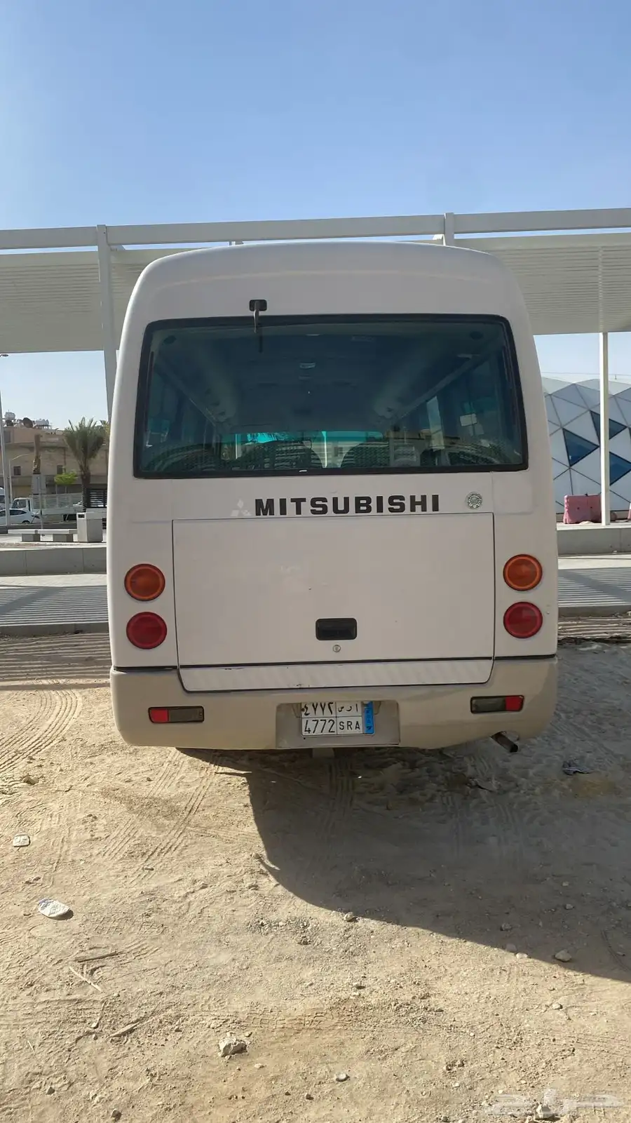 باص مستوبيشي 2004 3