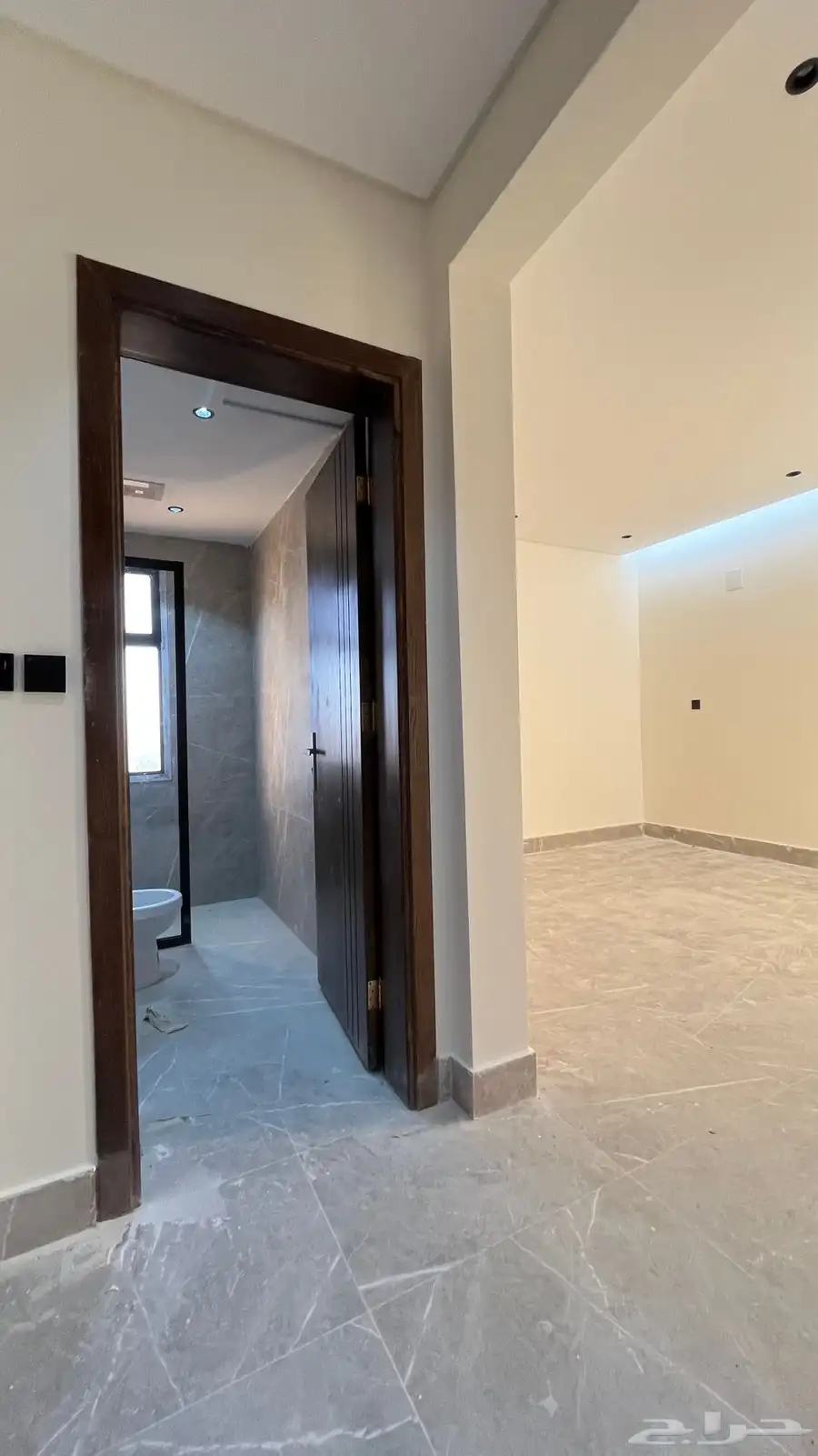 فلل روف 17