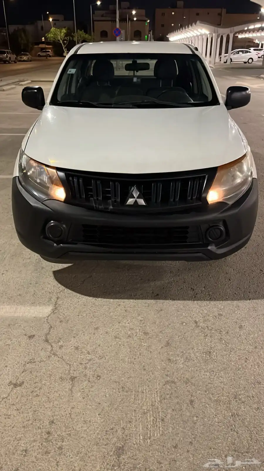 مستبيشي L200 2015 2