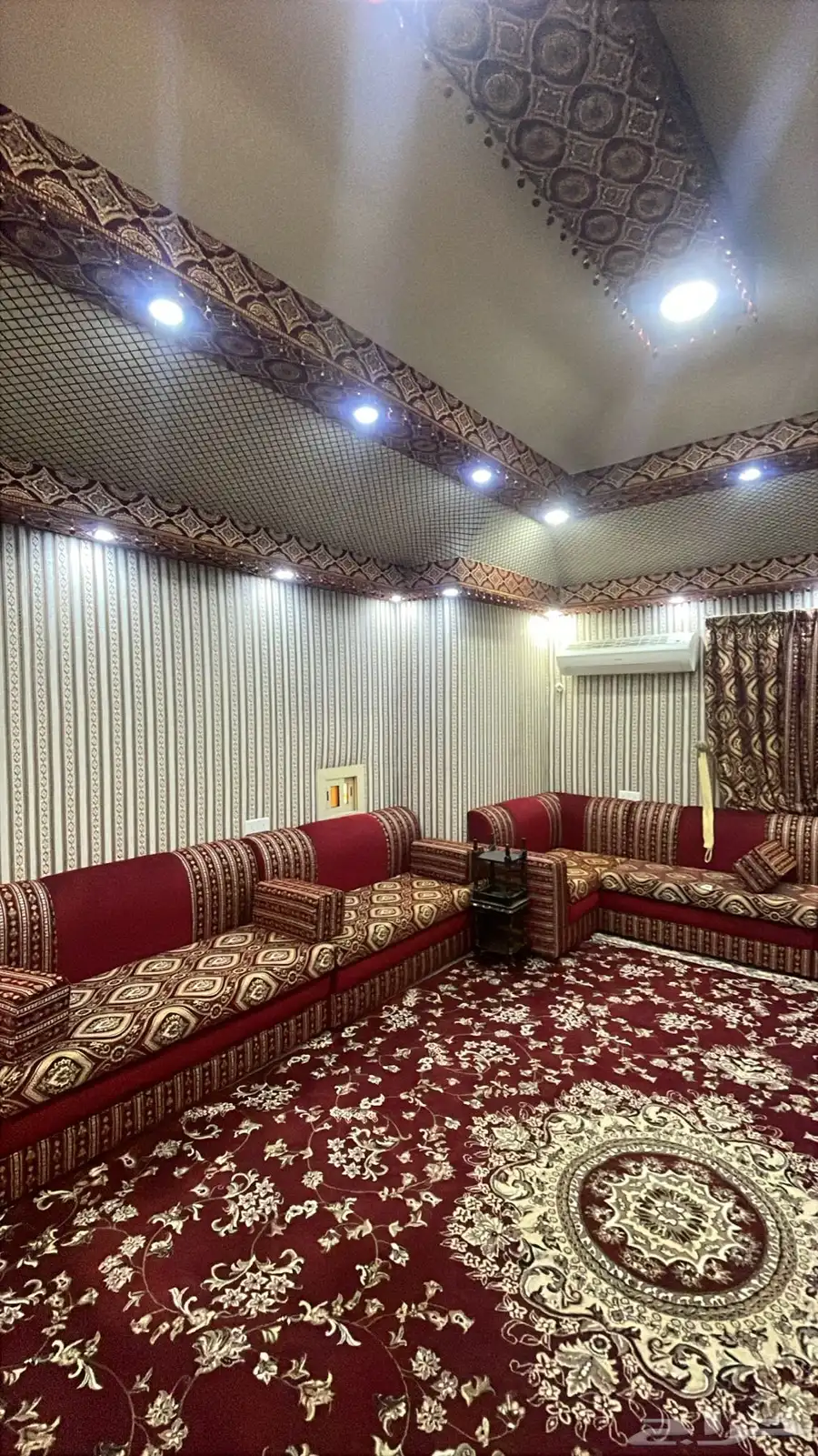 بيت شعر للبيع 2
