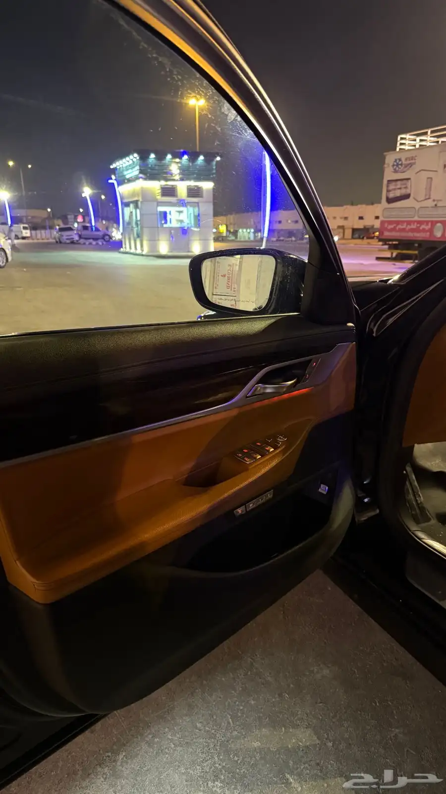 BMW2018 740 2