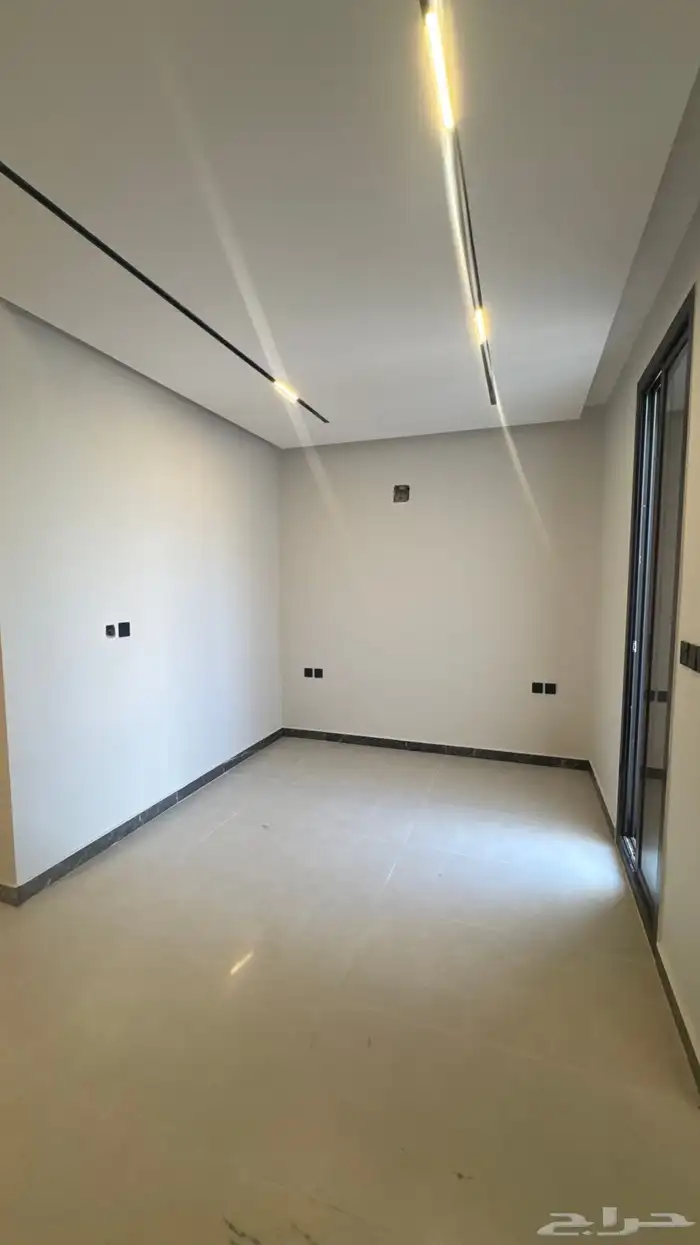 فيلا جديدة للبيع 23
