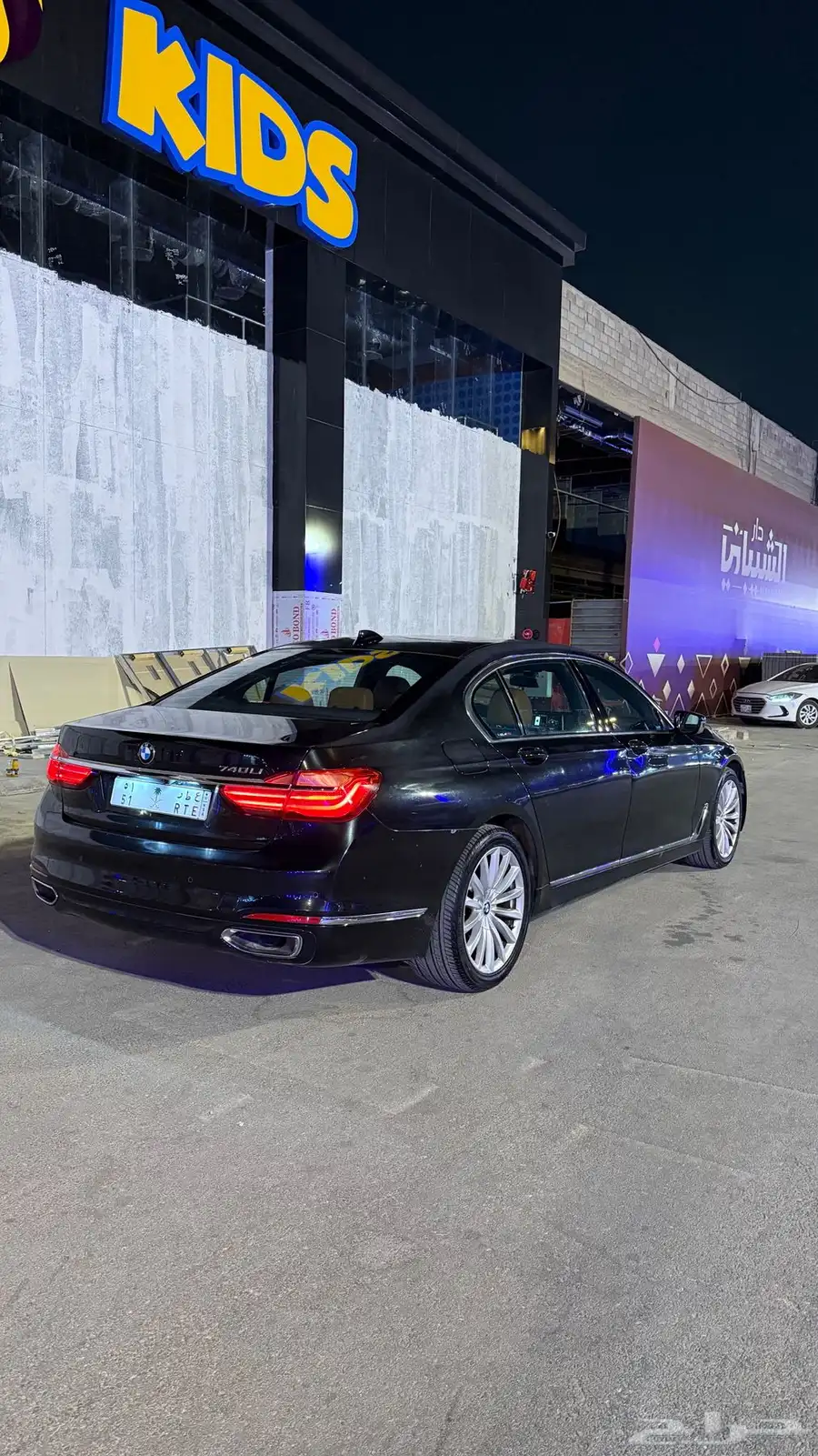 BMW2018 740 6