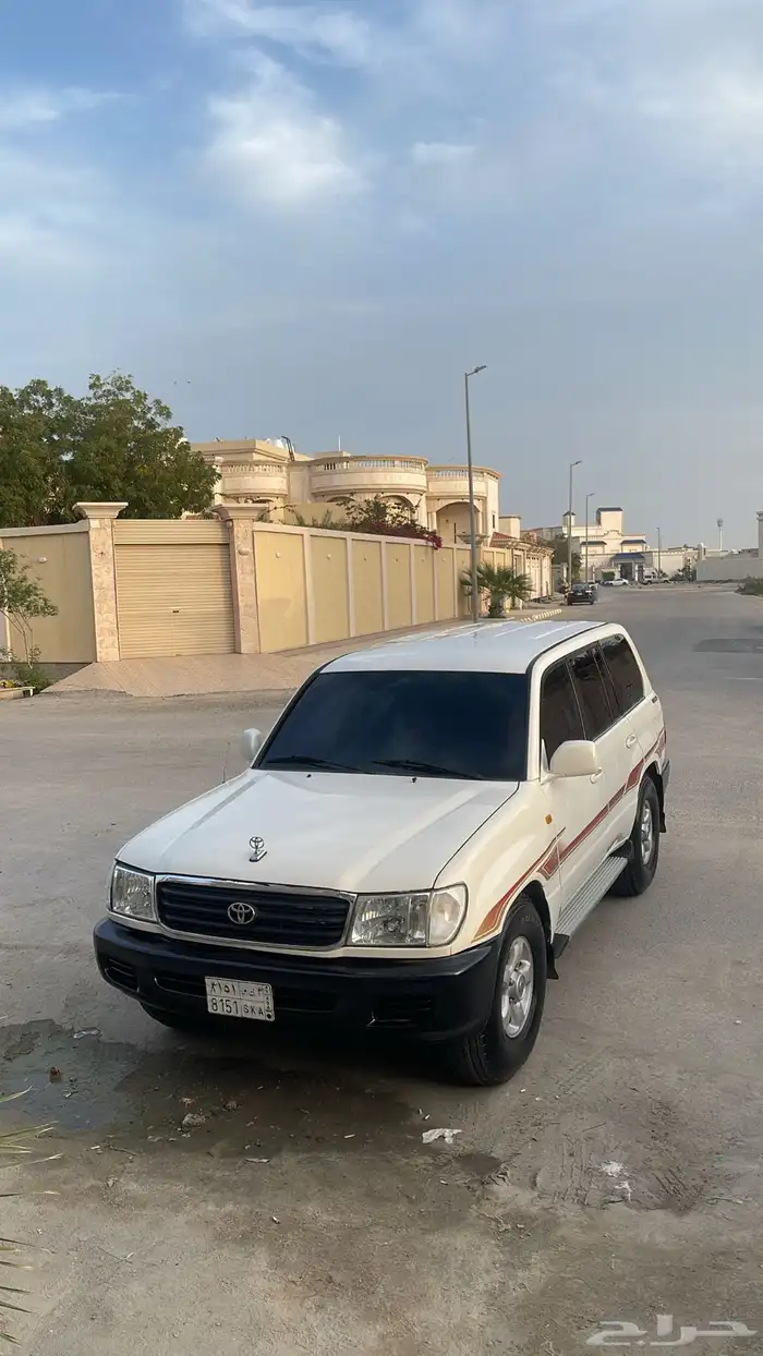 للبيع لاندكروزر 1999 محول 2004 3