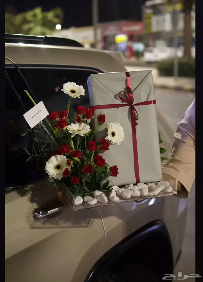 منسق ورد وهدايا جاهز للعمل 8