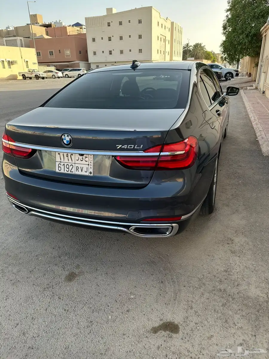 استخدام شخصي BMW 740 7