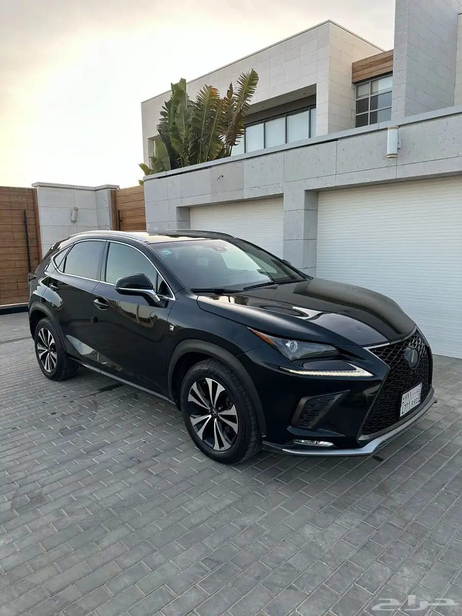 لكزس NX 2019 6