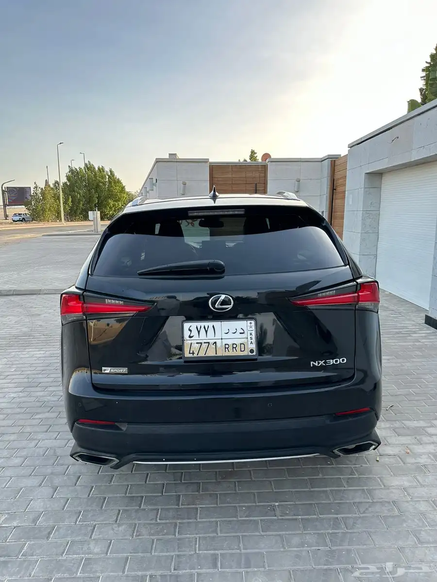 لكزس NX 2019 7