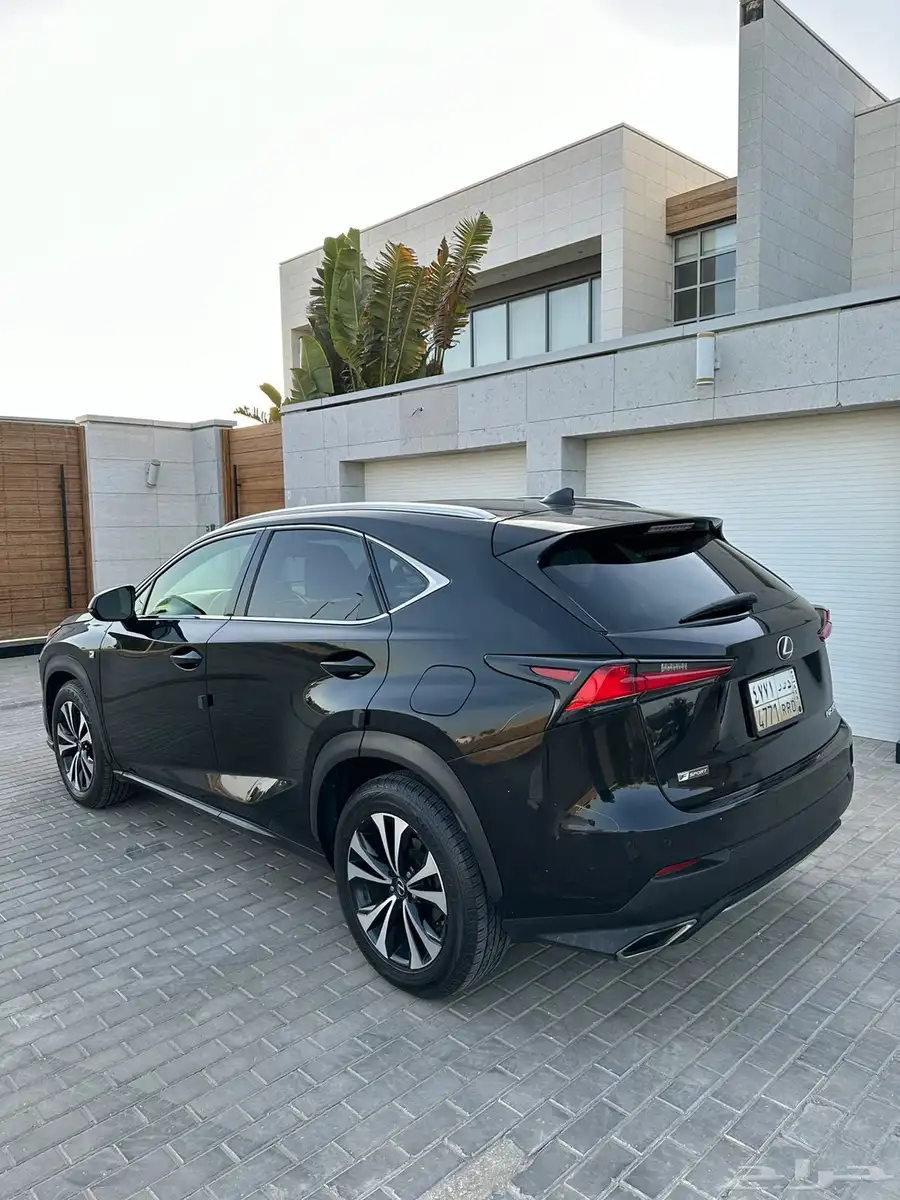 لكزس NX 2019 3