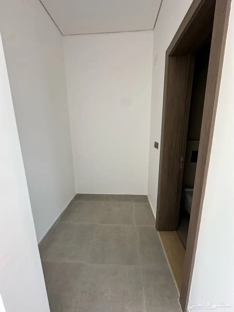 للبيع شقة برج جود 5 شقة Apartment in a tower 2
