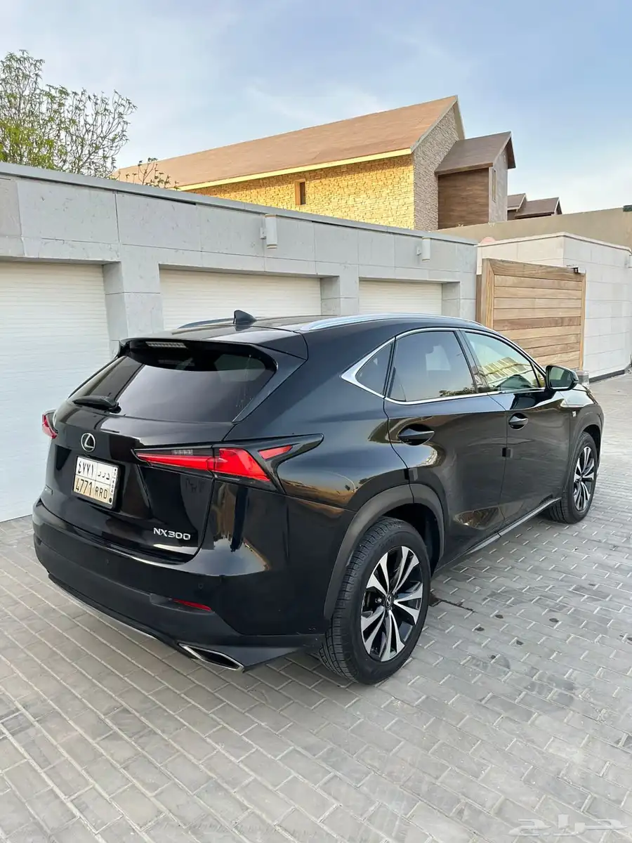 لكزس NX 2019 5