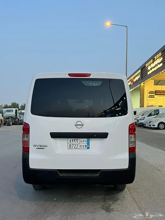 فان نيسان بضاعه موديل 2021 5