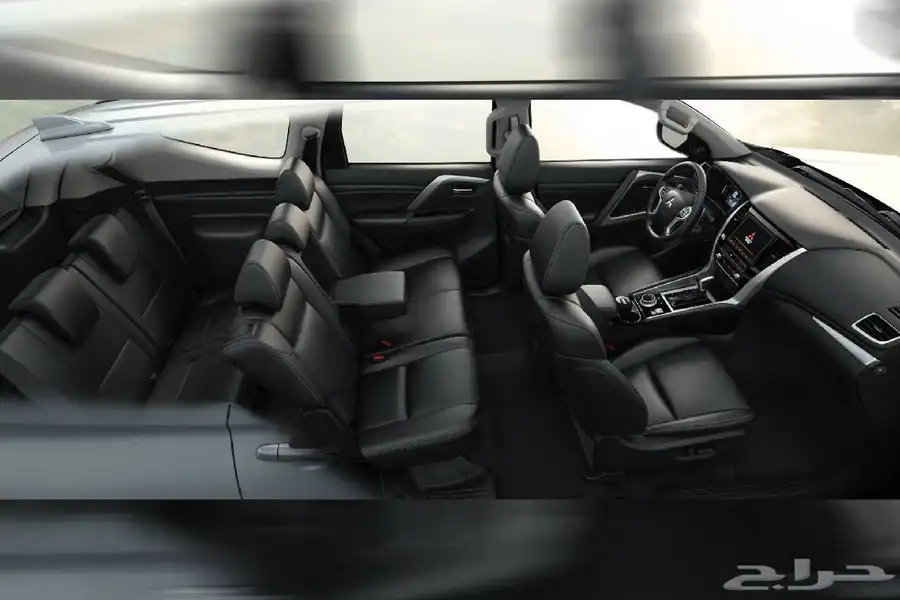 ميتسوبيشي مونتيرو 2023 ديزل sport black edition 2