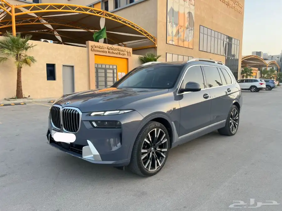 BMW X7 2023 1