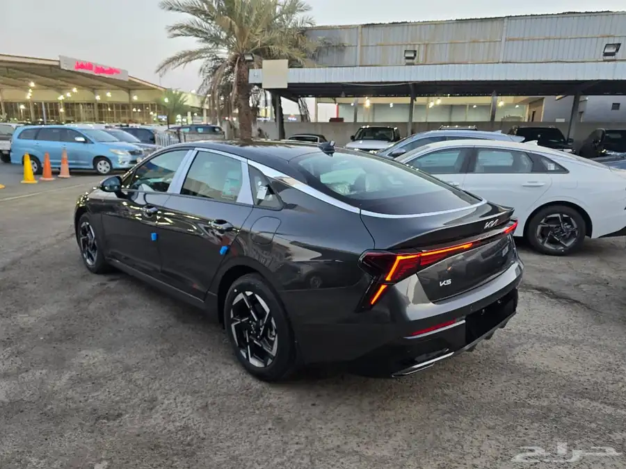 كيا K5 نص فل GLS 2024 8