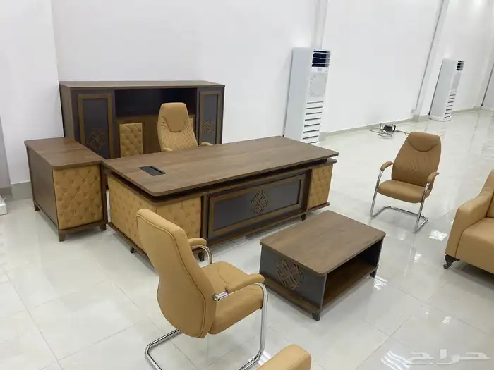 مكاتب طقم حق غرفة مدير و طاولة اجتماعات و كراسي 7