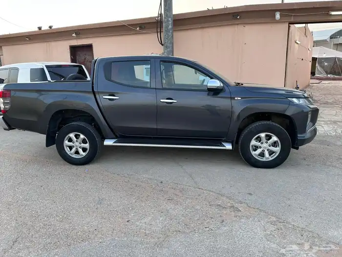 ميتسوبيشي L200 موديل 2021 نظيف 0