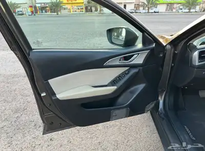 مازدا 3 2019 نظيفة 13