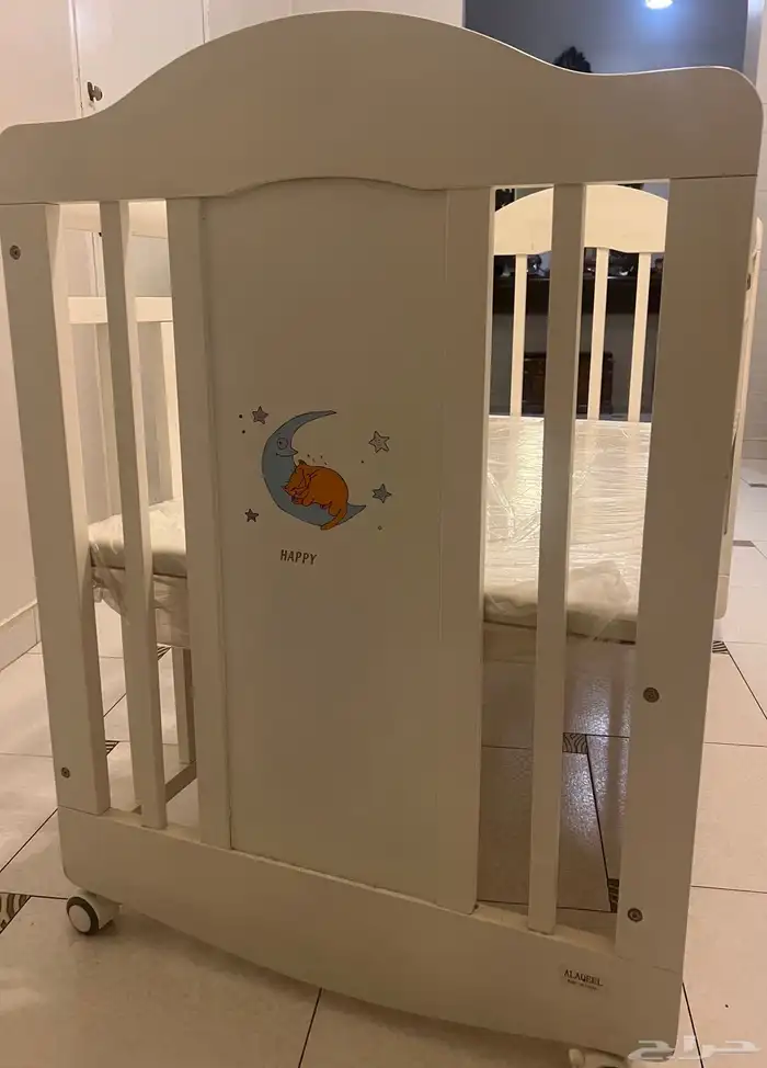 سرير أطفال حاله ممتازه من عمر مولود إلى 5 سنوات 1