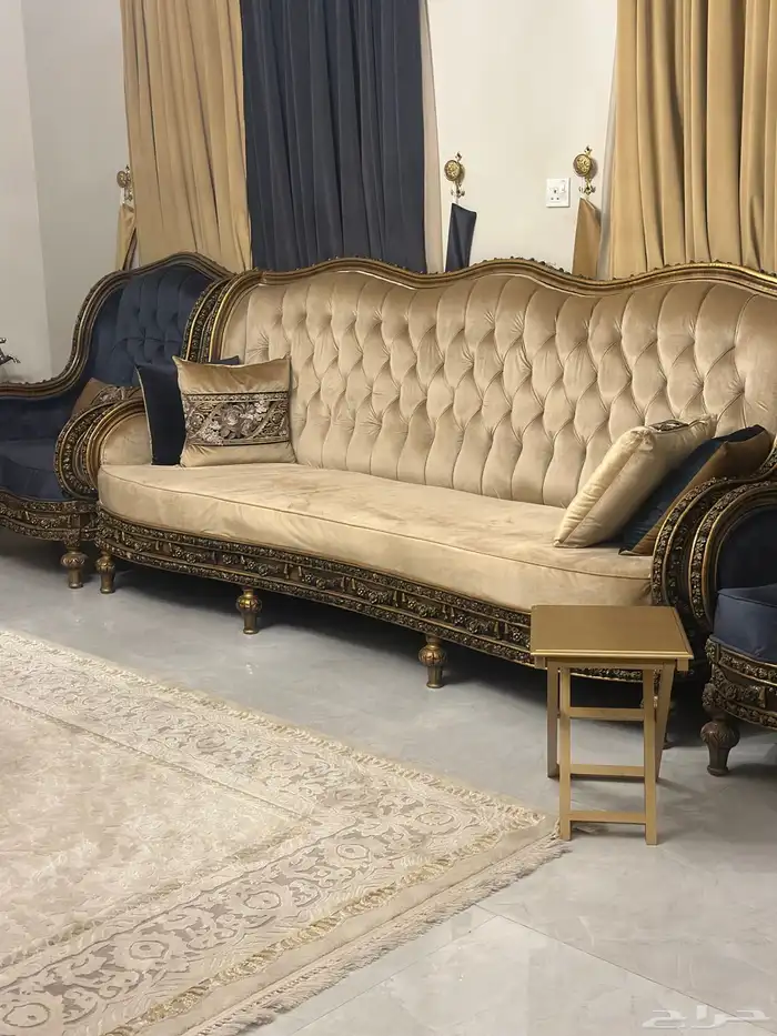مجلس رجال فخم وجديدب4000 2