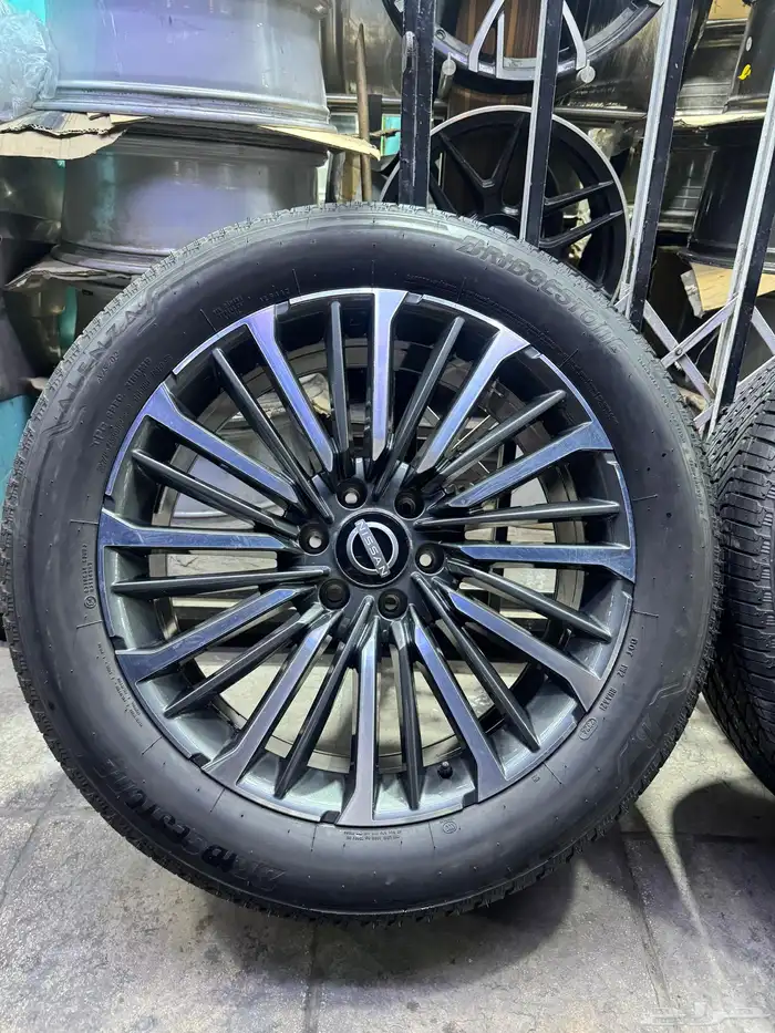 جنوط نيسان بلتينيوم 2025مع كفرات 1