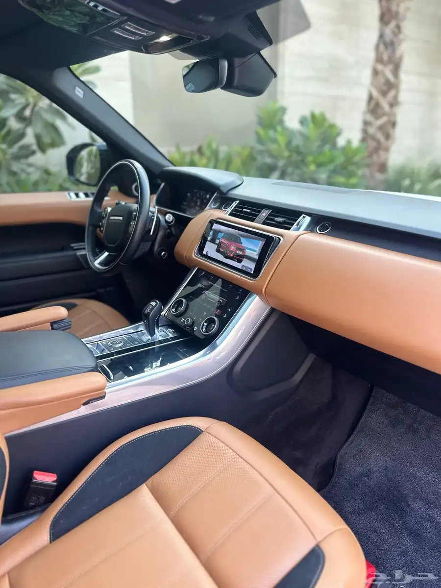 رنج سبورت V8 2020 36