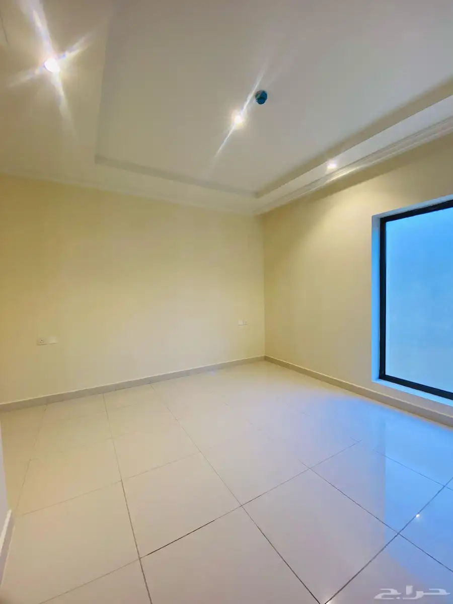 شقة سكنية للايجار بحي الزهور بالدمام 1