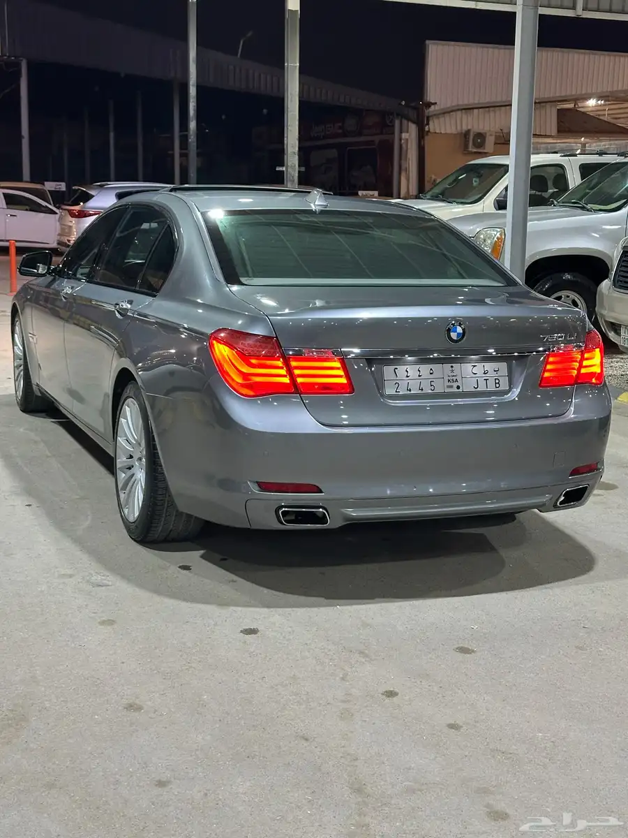 بي ام دبليو 750 3