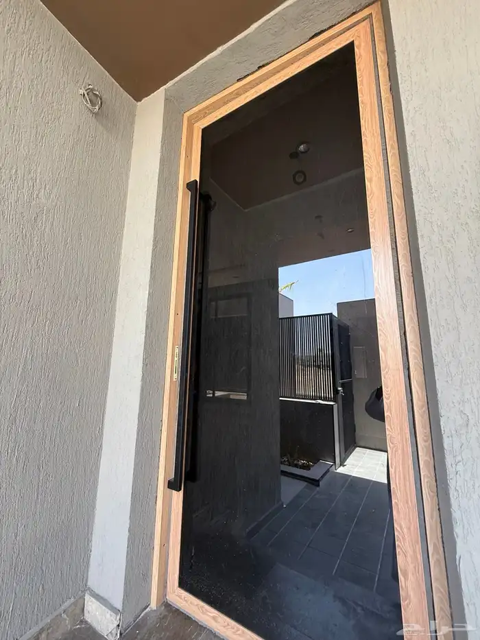 فله -فيلا فاخره جدا تشطيب مودرن ولي العهد 6 قرب التجاري VIP 10