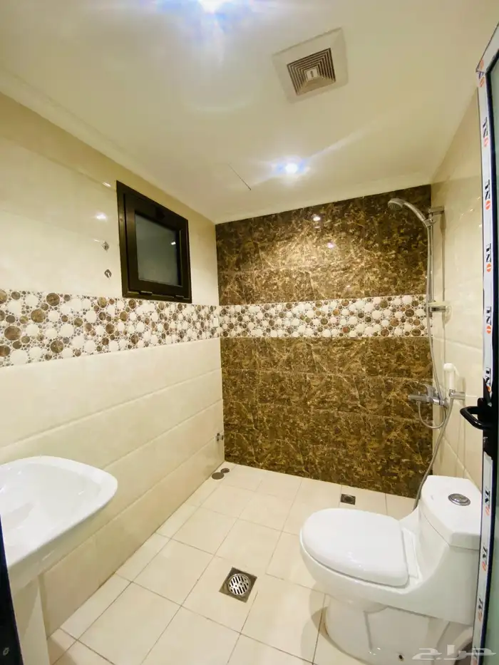 شقة سكنية للايجار بحي الزهور بالدمام 4