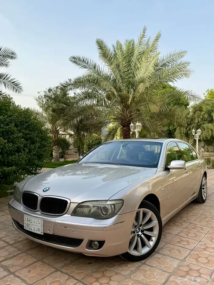 بي ام دبليو 730li موديل 2008 individual من النوادر 35