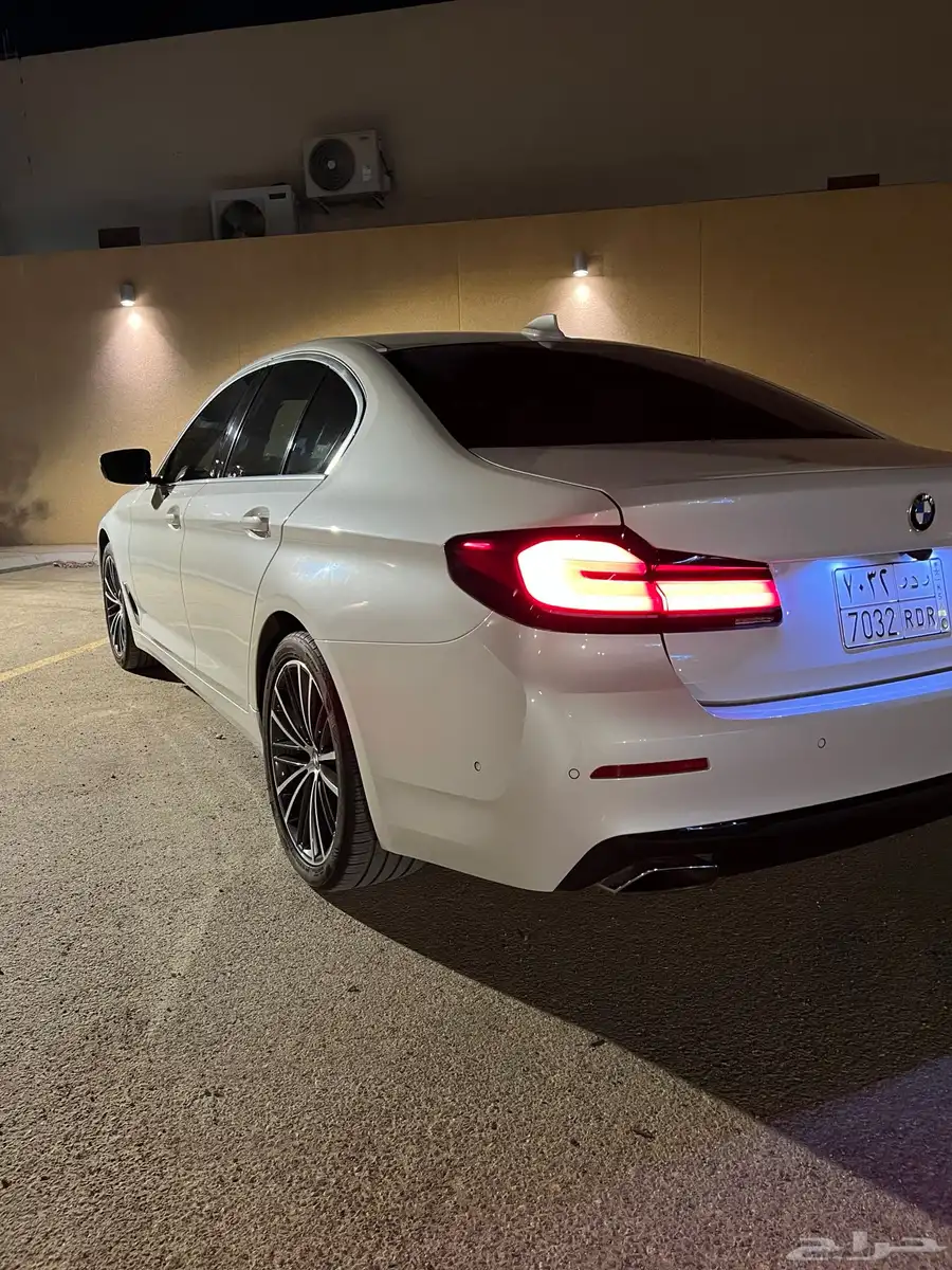 بي ام دبليو 520i 5