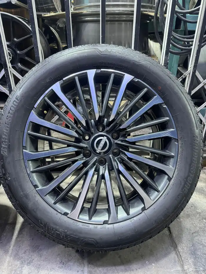 جنوط نيسان بلتينيوم 2025مع كفرات 0