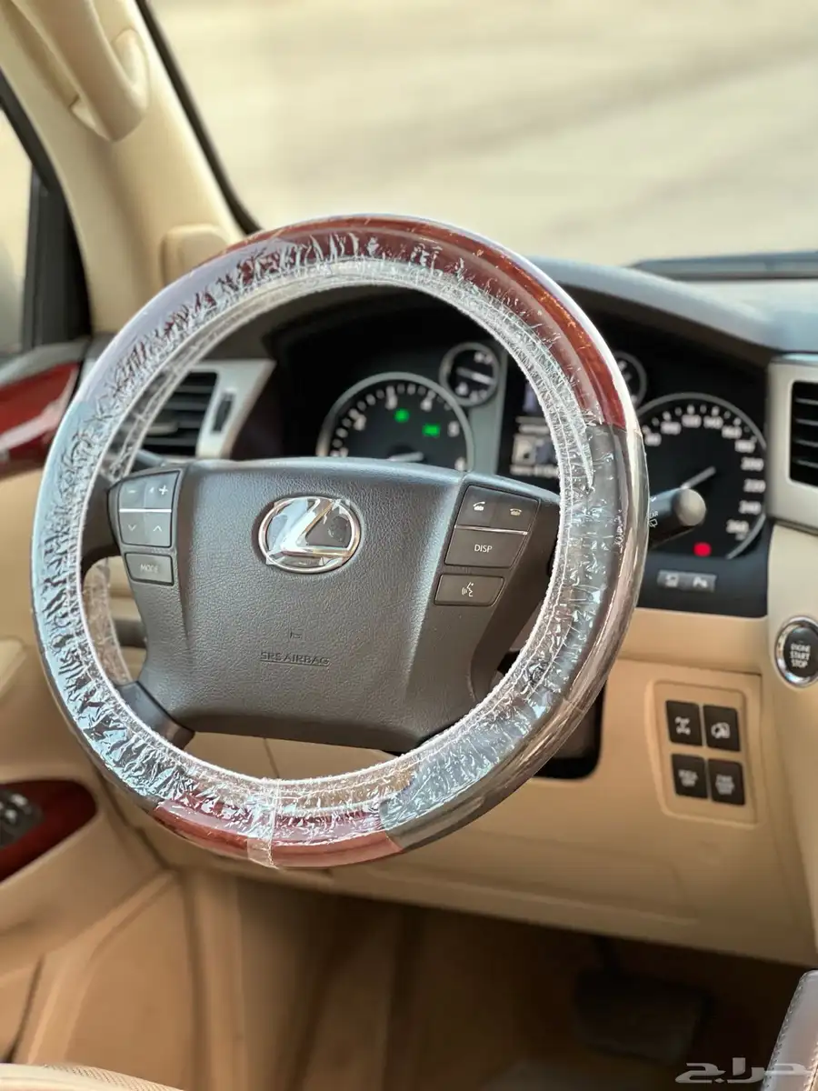 لكزس LX570 2014 بريمي 42