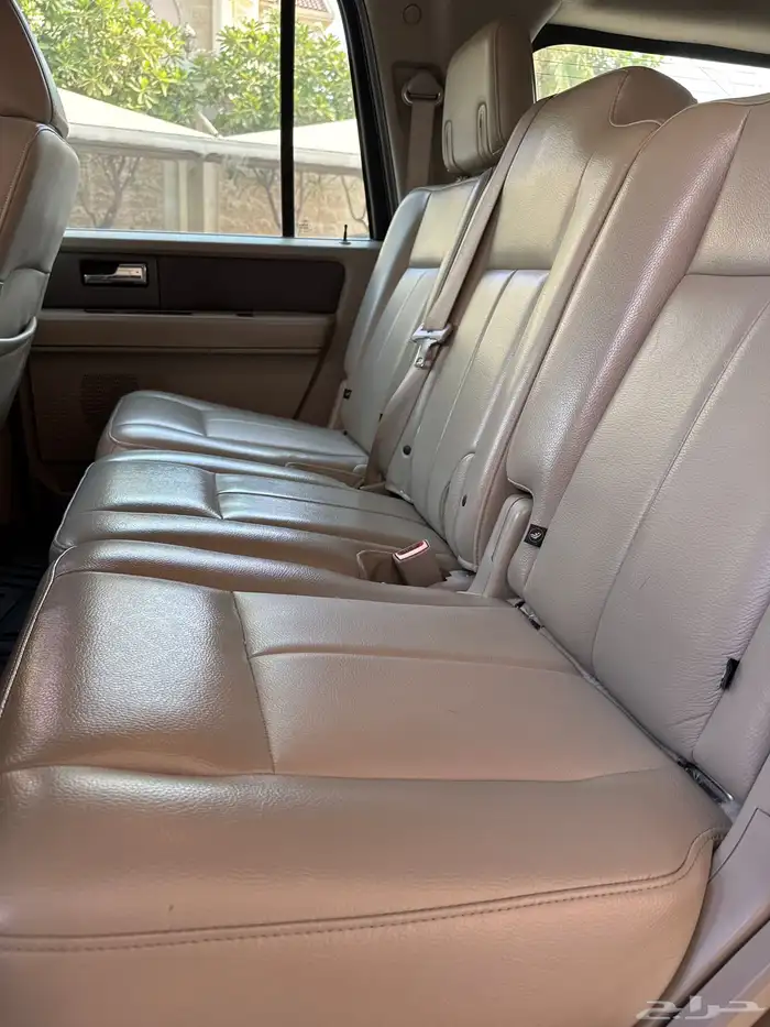 اكسبديشن 2010 مخزن شاصي طويل نظيف جدا ماشي 74 11