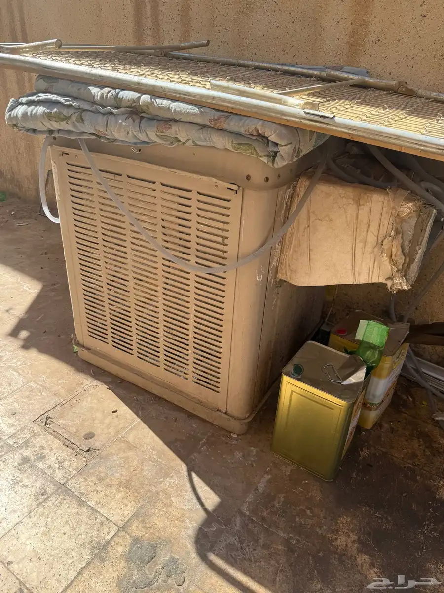 أغراض مطعم ثلاجة موقد غاز2 عين مكينة لحم وحمص 2