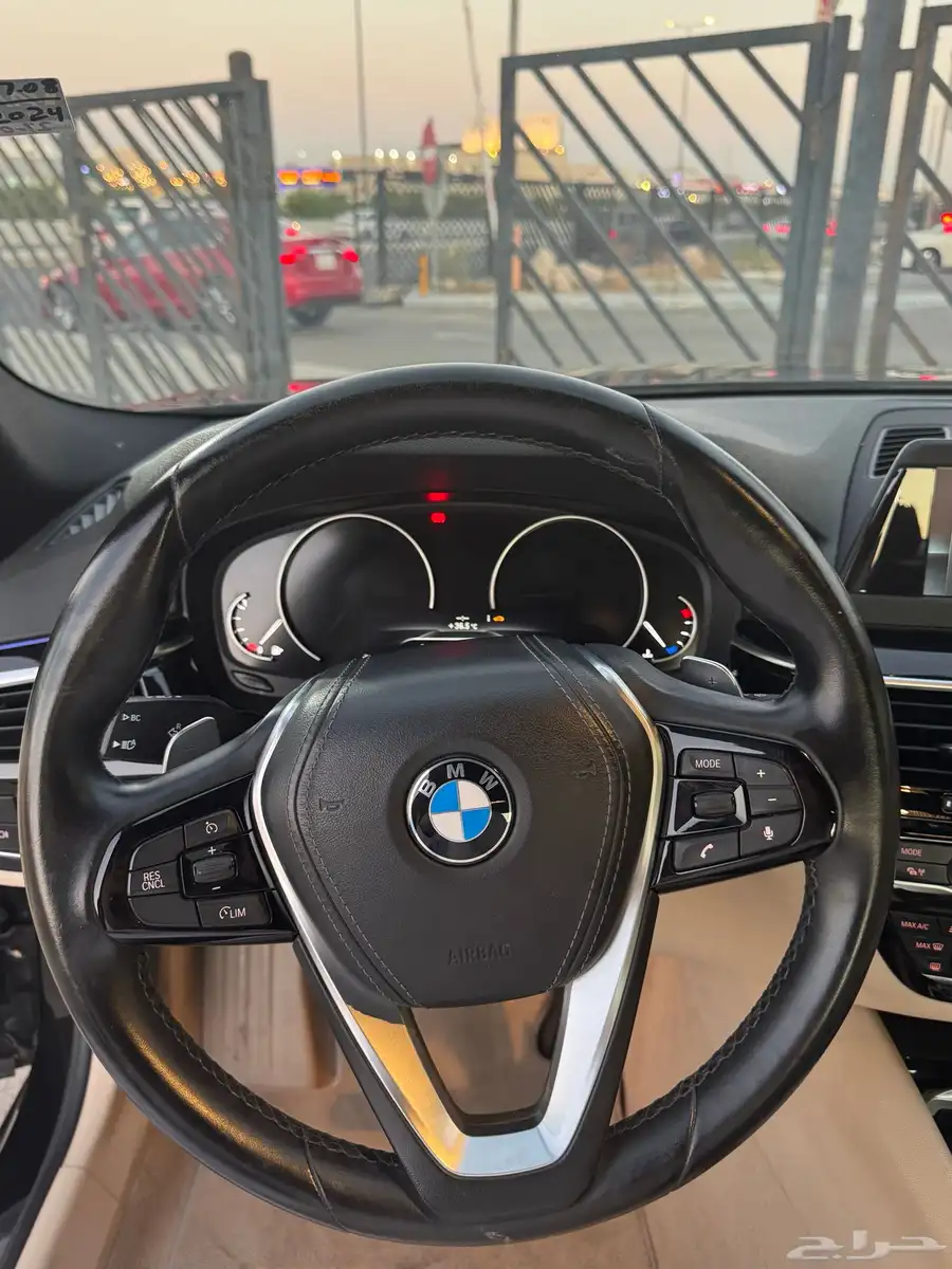 بي ام BMW 520i 4