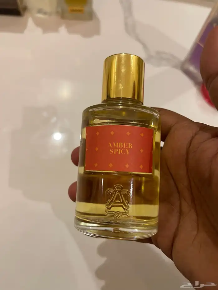 للبيع عطور متنوعه عدد 14 عطر كلها اصليه 16