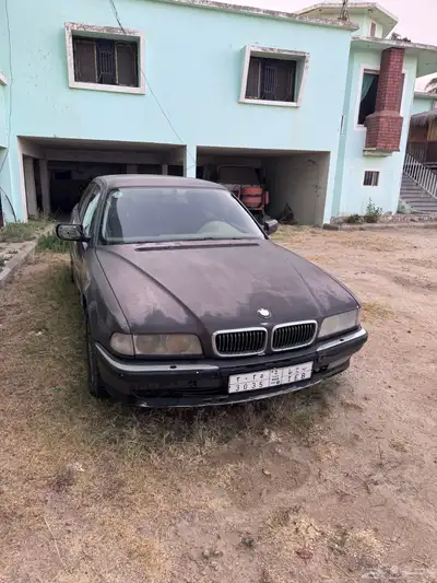 بي إم دبليو 740 i 4