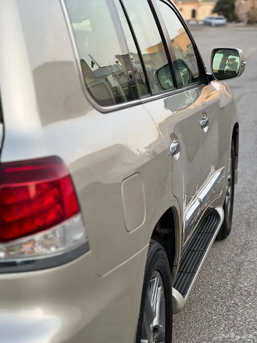 لكزس LX570 2014 بريمي 9