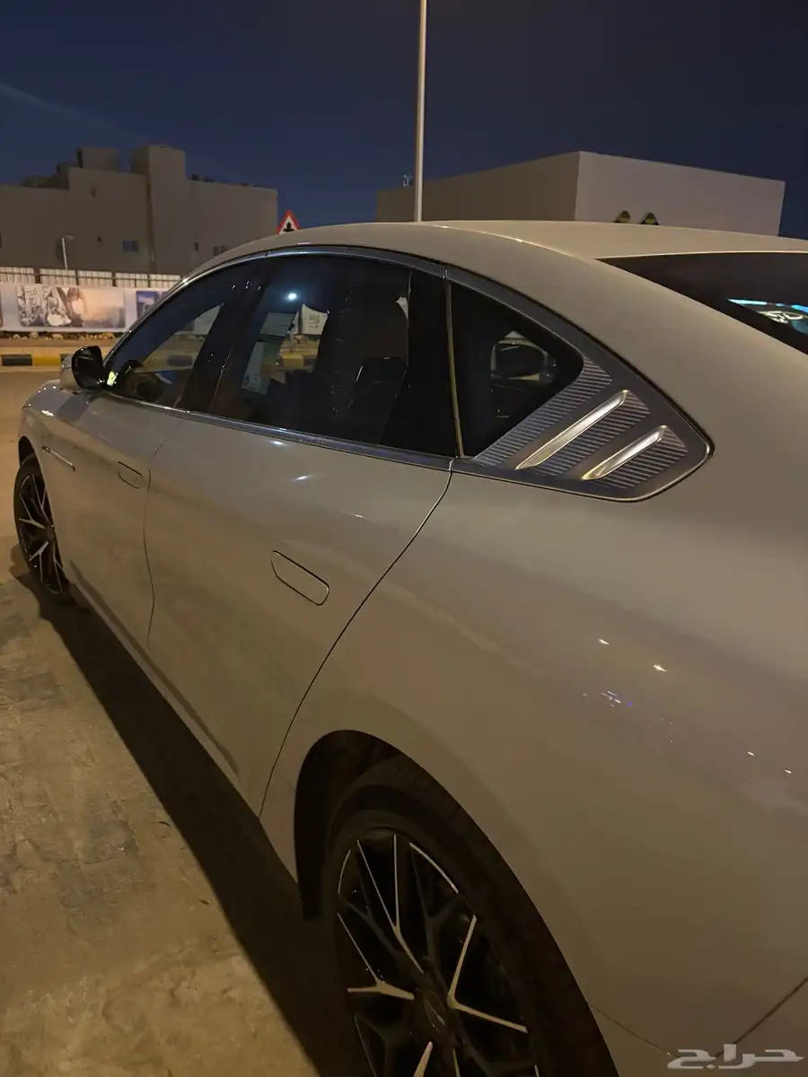 BYD HAN 3