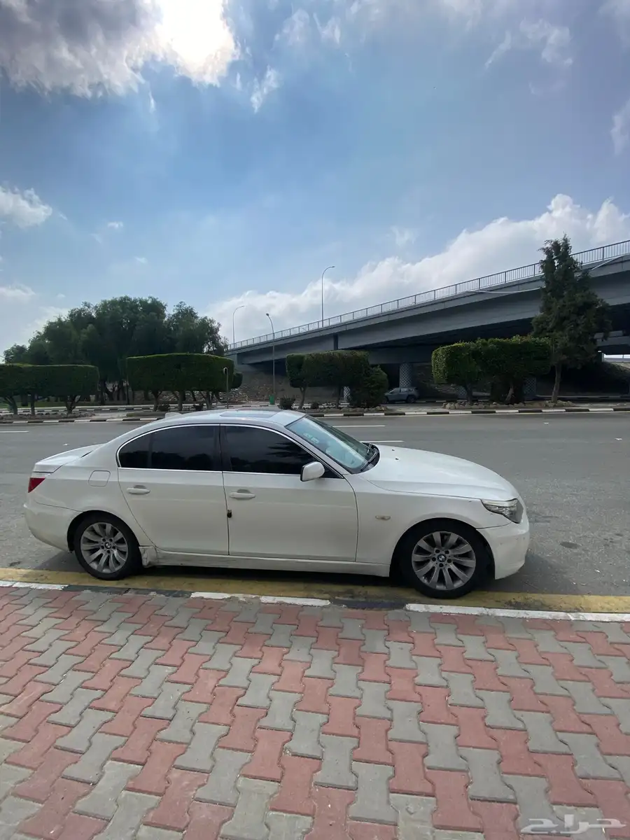 BMW e60 2008 i523 3
