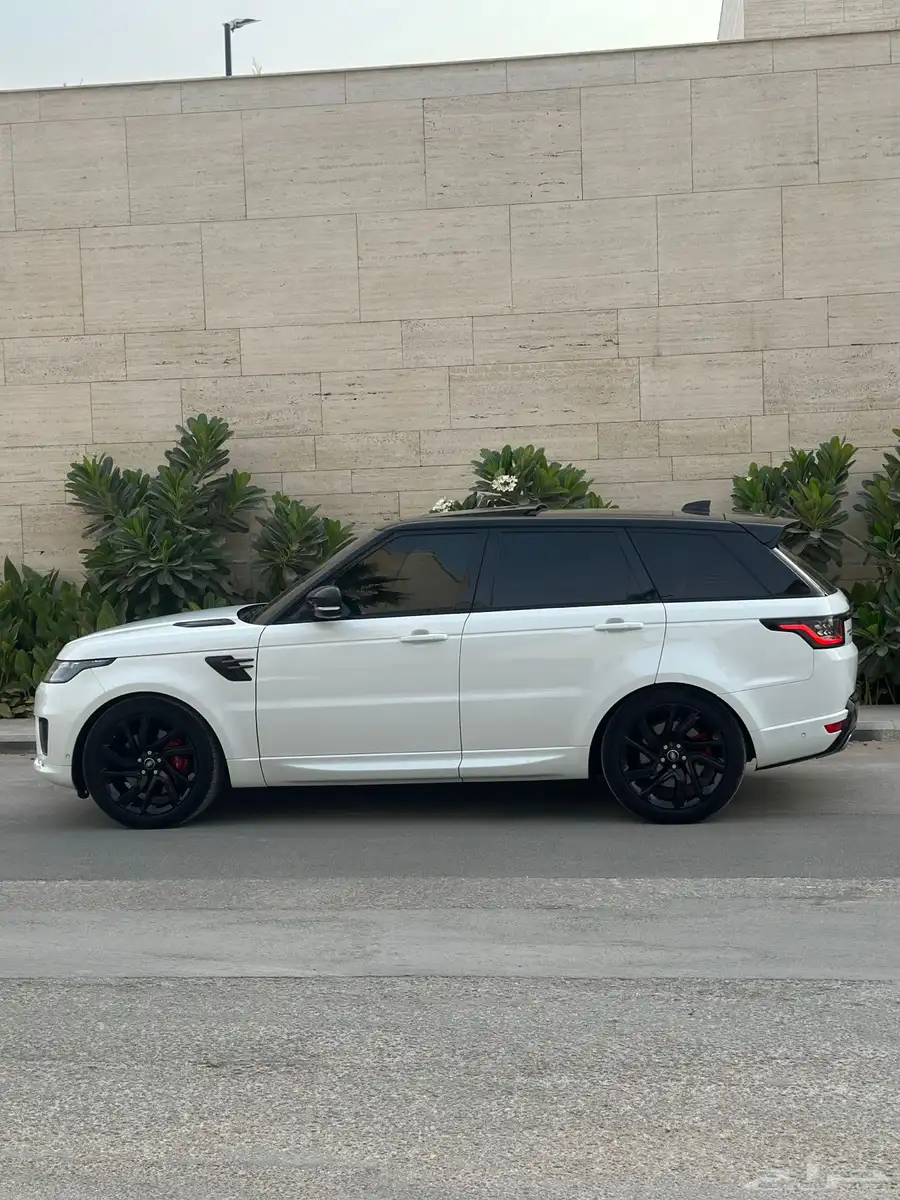 رنج سبورت V8 2020 14